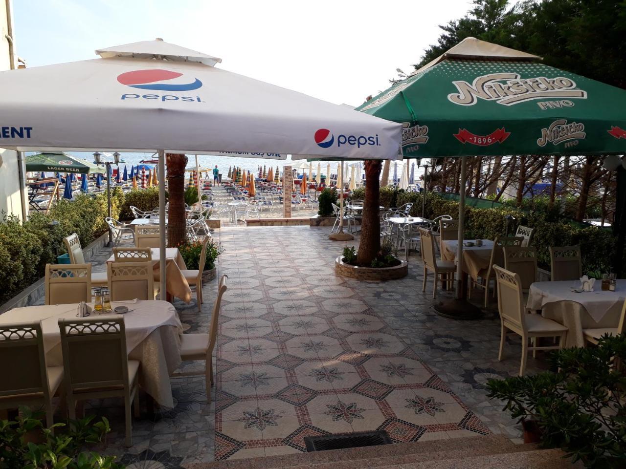 Hotel 3 Vellezerit Durrës Eksteriør billede
