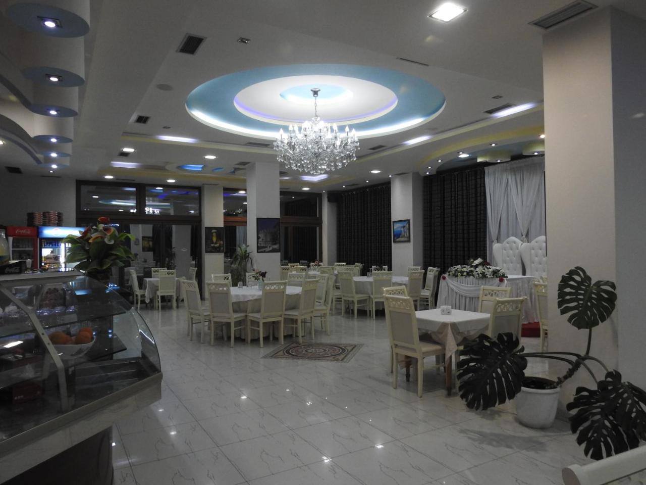 Hotel 3 Vellezerit Durrës Eksteriør billede