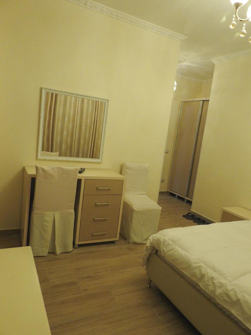 Hotel 3 Vellezerit Durrës Eksteriør billede